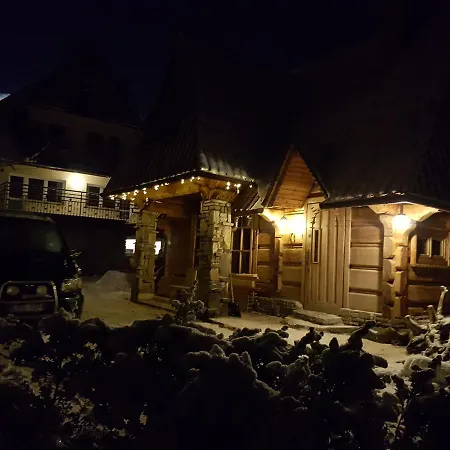 Drewniany Tetmajera Centrum *