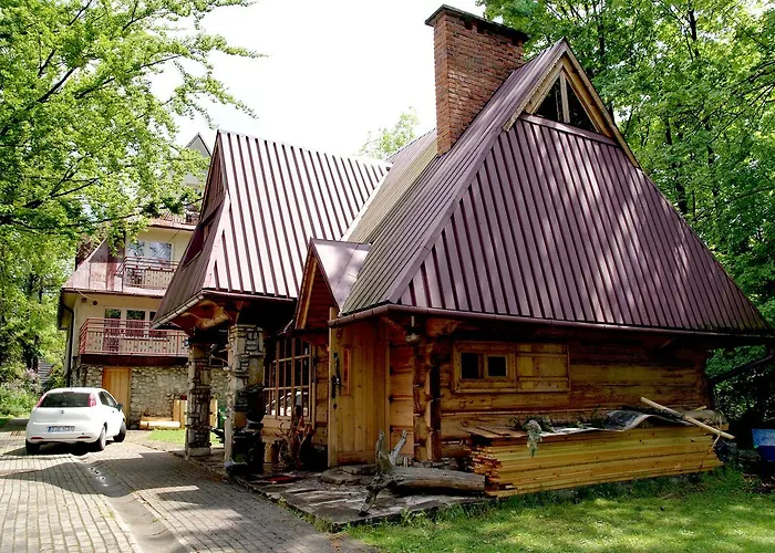 Drewniany Tetmajera Centrum *