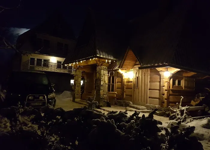 Drewniany Tetmajera Centrum *